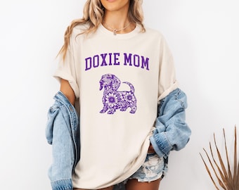 Vintage Floral Doxie Mom Shirt, Weenie Mom dachshund lover gift, dachshund comfort colors shirt, dachshund owner gift, dog lover gift