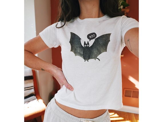Bat baby tee, boo shirt halloween bat shirt, y2k baby tee, 90s baby tee, Pinterest aesthetic clothing, halloween party tee