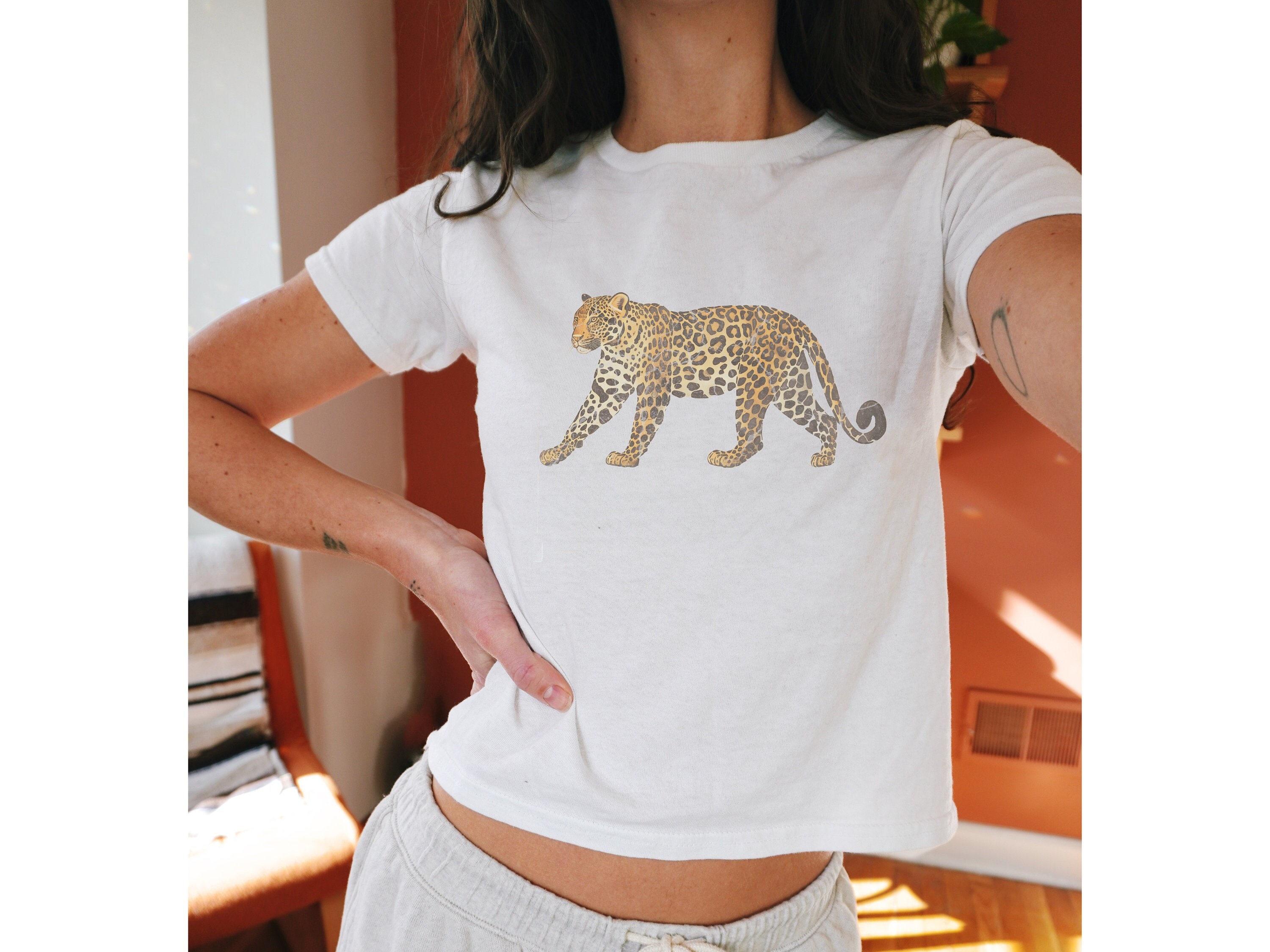 Tシャツ・カットソー ESCAPEFROM LEOPARD ESCF LOGO COLLAGE PRINT SLIMFIT T-shirt 719CVBu6Q5S._AC_SX522_.jpg