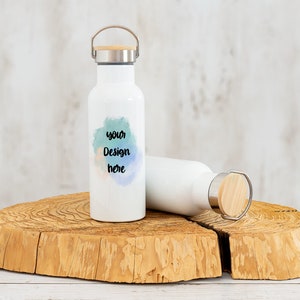 MOCKUP - Termosflaska i rostfritt stål med bambulock, jpg-flaskmodell, färgsublimering