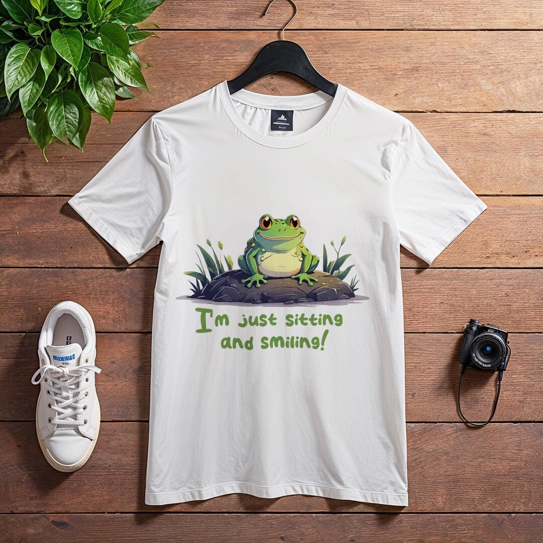 Cute Frog Tshirt, Frog Art Tee, Lovely Frog Design Tshirt, Frog Smiling ...