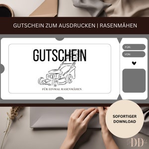 Könnte beinhalten: Druckbarer Geschenkgutschein für Rasenmähen. Der Gutschein zeigt eine Schwarzweißillustration eines Rasenmähers. Der Text auf dem Gutschein lautet "Gutschein zum Ausdrucken | Rasenmähen" und "Gutschein" und "Für einmal Rasenmähen".