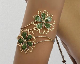 Colorful Hollow Flower Open Cuff Armband for Women – Trendy Spiral Metal Arm Bracelet