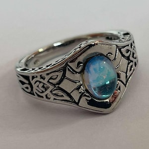 Hexenring, Mondsteinring, Elfenring, Fantasyring, heidnischer Schmuck, Krallenring, Wiccaring, wikingerring, Druidenring, Opalring
