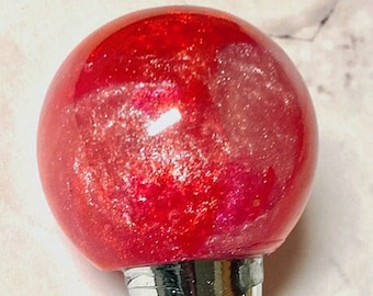 Rubinrote Kugel | Handgefertigter Weinflaschenverschluss aus Resin | Flaschenverschluss | Flaschenverschlüsse | Glas Flaschenverschluss Bar Geschenk | Einweihungsgeschenk