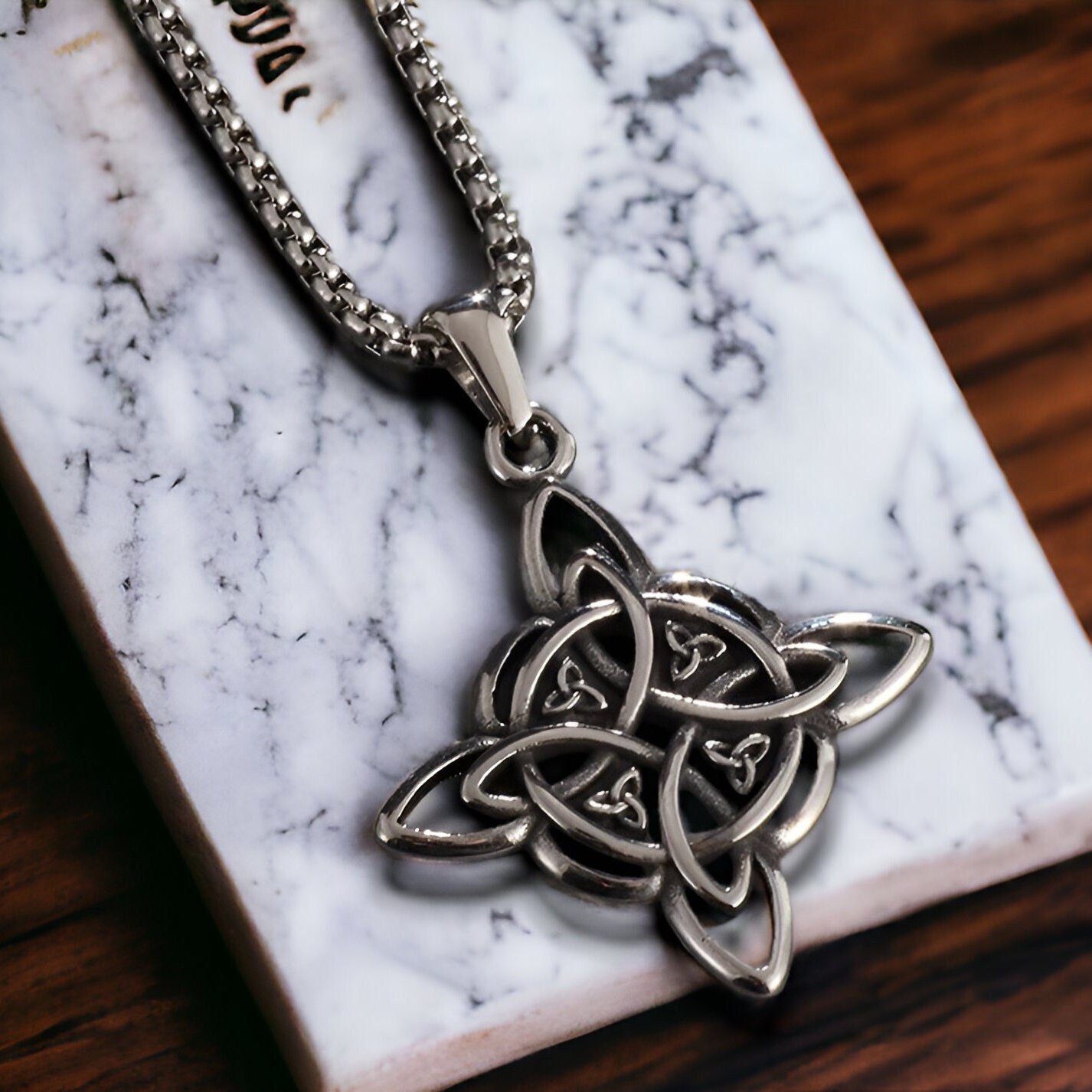  Dreamtimes Silver Color Witch Necklace for Women Celtic Knot  Necklace Witches Knot Protection Amulet Triquetra Necklace Wiccan Jewelry  Satanic Necklace Witch Pendant Jewelry (GOLD) : Clothing, Shoes & Jewelry