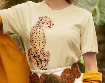 Cheetah Tshirt, Cheetah T Shirt, Cheetah T-shirt, Cute Cheetah Shirt, Cheetah Lover Shirt, Big Cat Tshirt Anthropologie Inspired