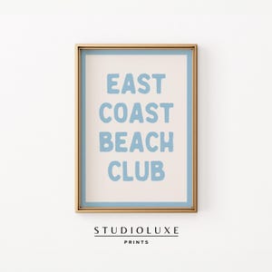 Ostküste Beach Club | Beachy Wandkunst | Blau Wand Kunst | DRUCKBARE KUNST | Küsten-Enkelin Drucke | Minimalistisches Poster | Strand Drucke