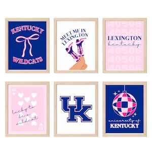 Impressions roses et bleu marine de l'Université du Kentucky | décoration de dortoir | impressions numériques | Royaume-Uni | Décorations de dortoir roses et bleu marine