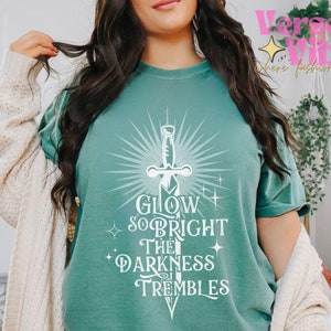 Kindreds Curse Saga Quote Shirt Spark Of The Everflame Licensed Penn Cole Merch Lumnos Diem Bellator Luther Corbois Romantasy Book Lover Tee
