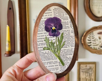 Vintage Book Page Pressed Flower Art: Oval Botanical Wall Hanging