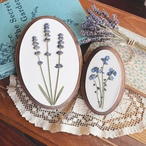 Create Your Own Pressed Flower Art Set: Botanical Canvas Gallery Wall Decor