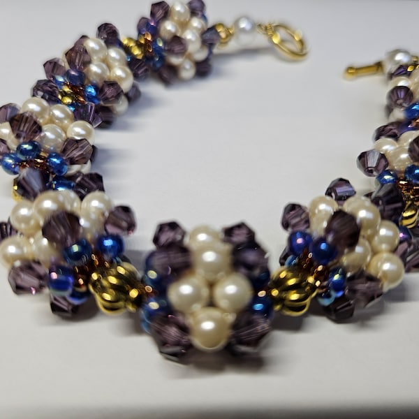 Extravagant fancy beaded bracelet with glass pearls and crystals/extravagant bracelet with beads, glass pearls and crystals