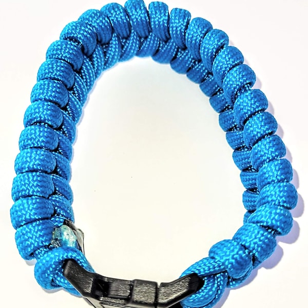 Handmade Paracord Bracelet (Blue Color) (Fishtail Weave)