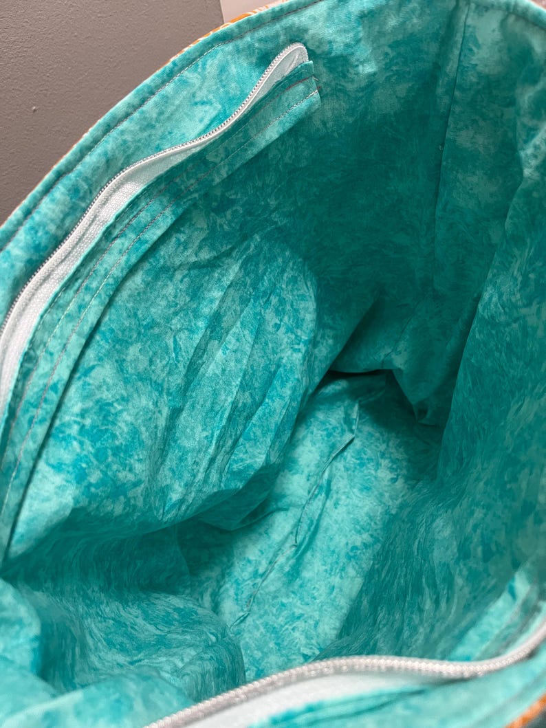 Floral Print Anna Tote Bag, Versatile Design image 6