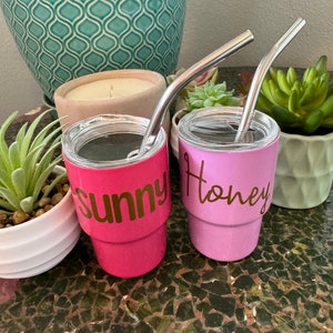 Vasos de chupito personalizados (85 ml) con pajita / Vasos con nombre personalizado / Divertidos recuerdos de fiesta / Múltiples colores