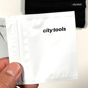 Smell Proof Complete Adventure Kit with "sneak a toke" pipe bild 8