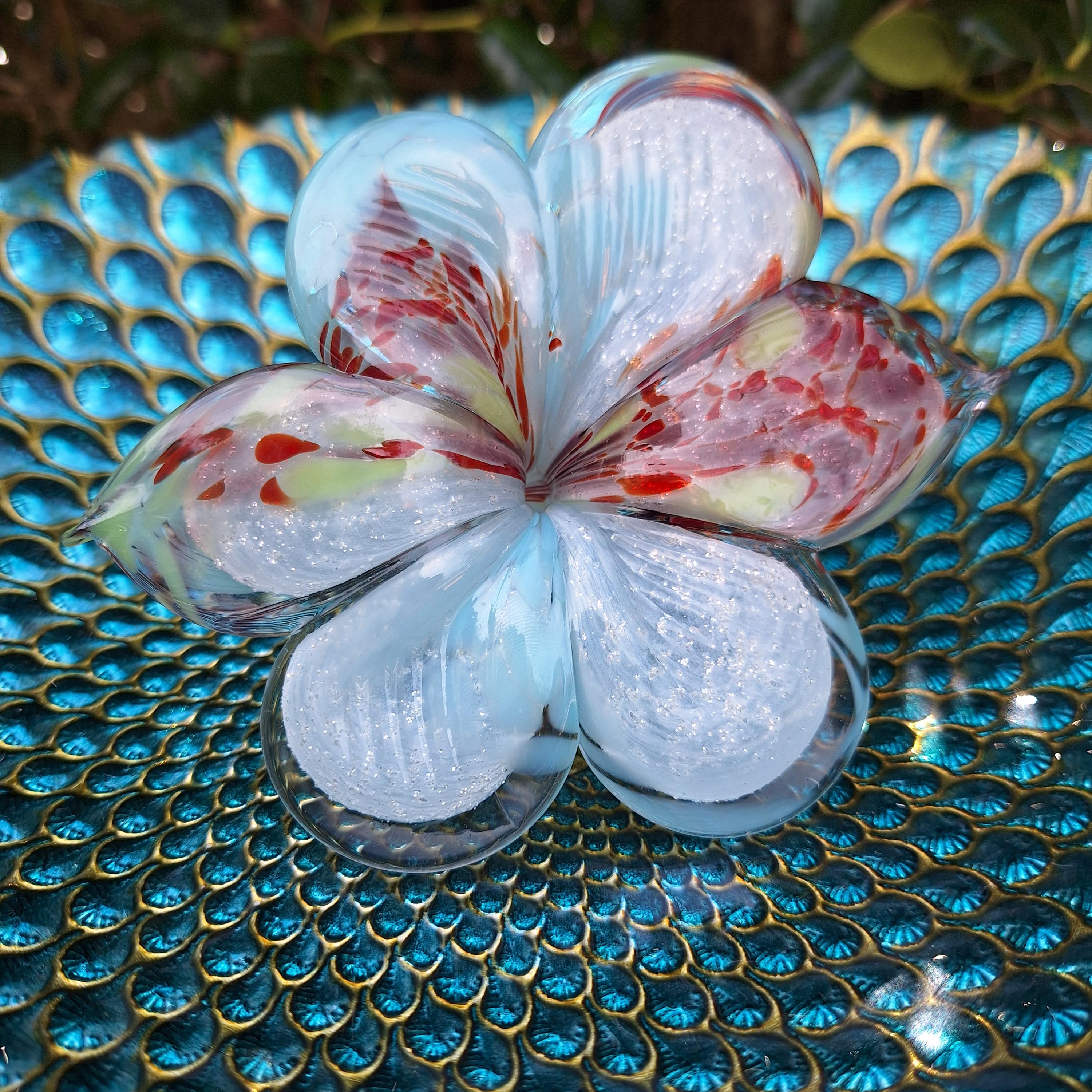 MURANOカラフルな花模様のガラス置物 Amazon.co.jp: [KKD] クリスタル ガラス 置物 カラフル 蓮の花