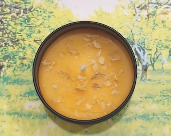 Candela profumata al limone: aroma edificante