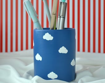 Cloud Organizer for Office Desk Pen Cup Unique, Pretty Pen Holder for Desk, Round Makeup Brush Holder for Bathroom