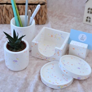 Juego de 7 organizadores de oficina con portalápices, soporte para cubos de notas y tarjetero para escritorio y mini maceta y planta con terrazo