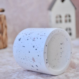 Terrazzo Plant Pot for Desk Accessories, Plant Pot Unique Planter Bowl, Concrete Terrazzo Cactus Planter with Drainage