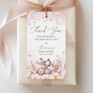 Étiquette-cadeau modifiable de fête de naissance de thé floral rose, étiquette de remerciement de thé de haute qualité, étiquette de remerciement de fête de jardin de papillon de bébé