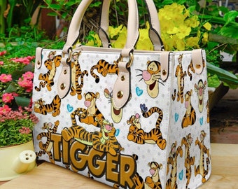 Tigger Winnie The Pooh Vintage Handbag, Tigger Winnie The Pooh Leather Bag, Shoulder Bag, Top Handle Bag, Vintage HandBag, Crossbody Bags