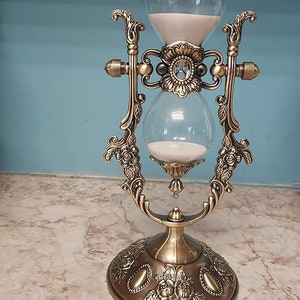 Home Desk and Office Decoration Hourglass Timer 15 Minutes Embossed Golden Hourglass Timer Wedding Gifts 8.50 Inches Tall