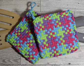 Handmade Loomed Cotton Potholder Set: Colorful Kitchen Trivets