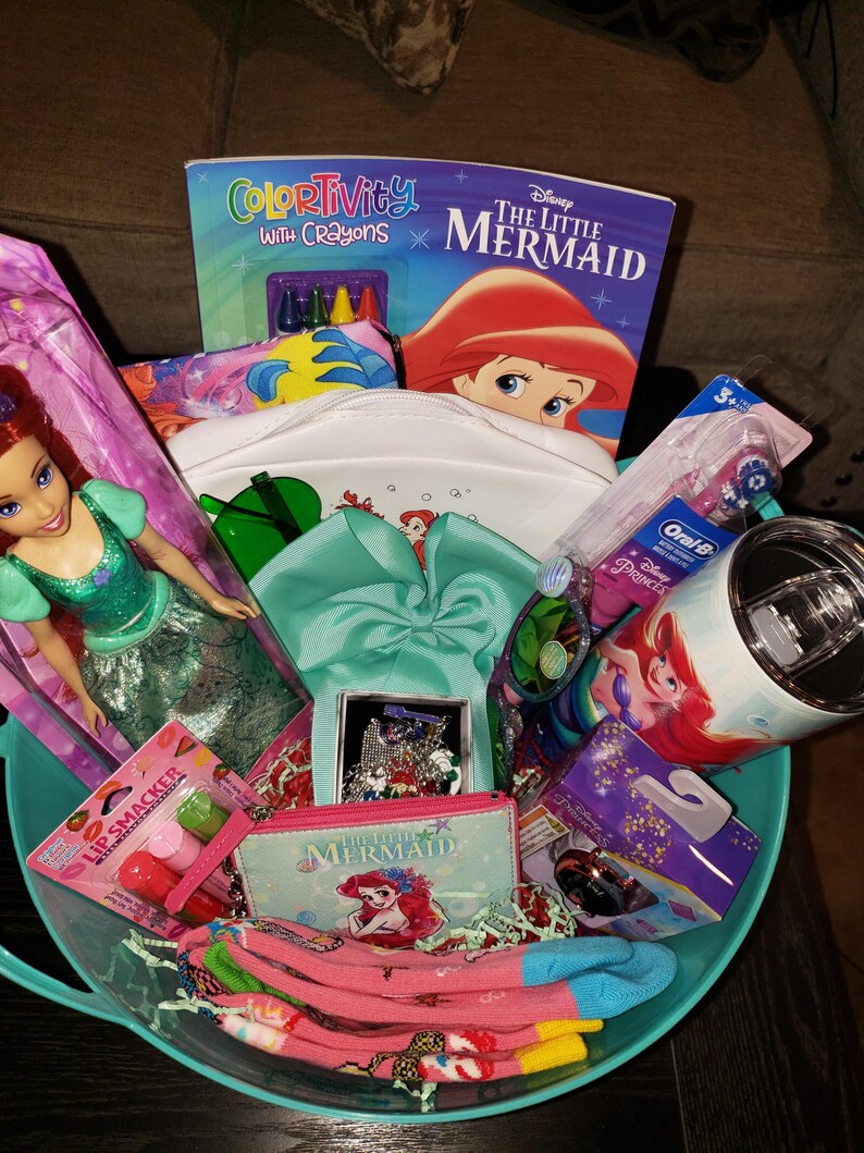 Ariel Gift Basket: Mermaid Doll, Jewelry, Accessories image 3