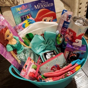 Ariel Gift Basket: Mermaid Doll, Jewelry, Accessories image 4