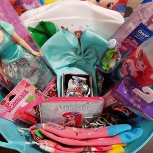 Ariel Gift Basket: Mermaid Doll, Jewelry, Accessories image 6