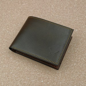 Cartera plegable de cuero cosida a mano para hombre / Cartera de hombre de lujo / Regalo hecho a mano para él