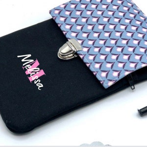 Bolso para móvil personalizable para colgar al hombro con compartimento adicional con cremallera y cordón en rosa, rosa y negro