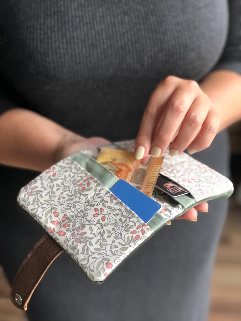Handy mini wallet / practical purse / purse with cord in blue/ green/ purple or beige, customizable image 16