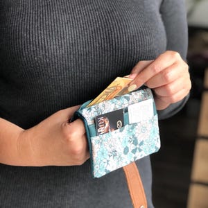 Handy mini wallet / practical purse / purse with cord in blue/ green/ purple or beige, customizable image 5