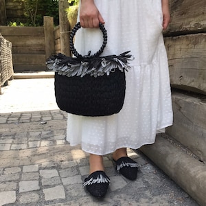 Regalos auténticos hechos a mano para el Día de la Madre con cuentas de madera - Bolso de verano con asa - Cartera con flecos - Bolsos de diseñador multicolor - Regalo artesanal - Bolso con borlas