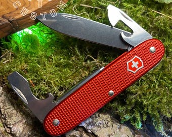 Victorinox Pioneer Alox Limited Edition 2018 Beerenrot 0.8201.L18