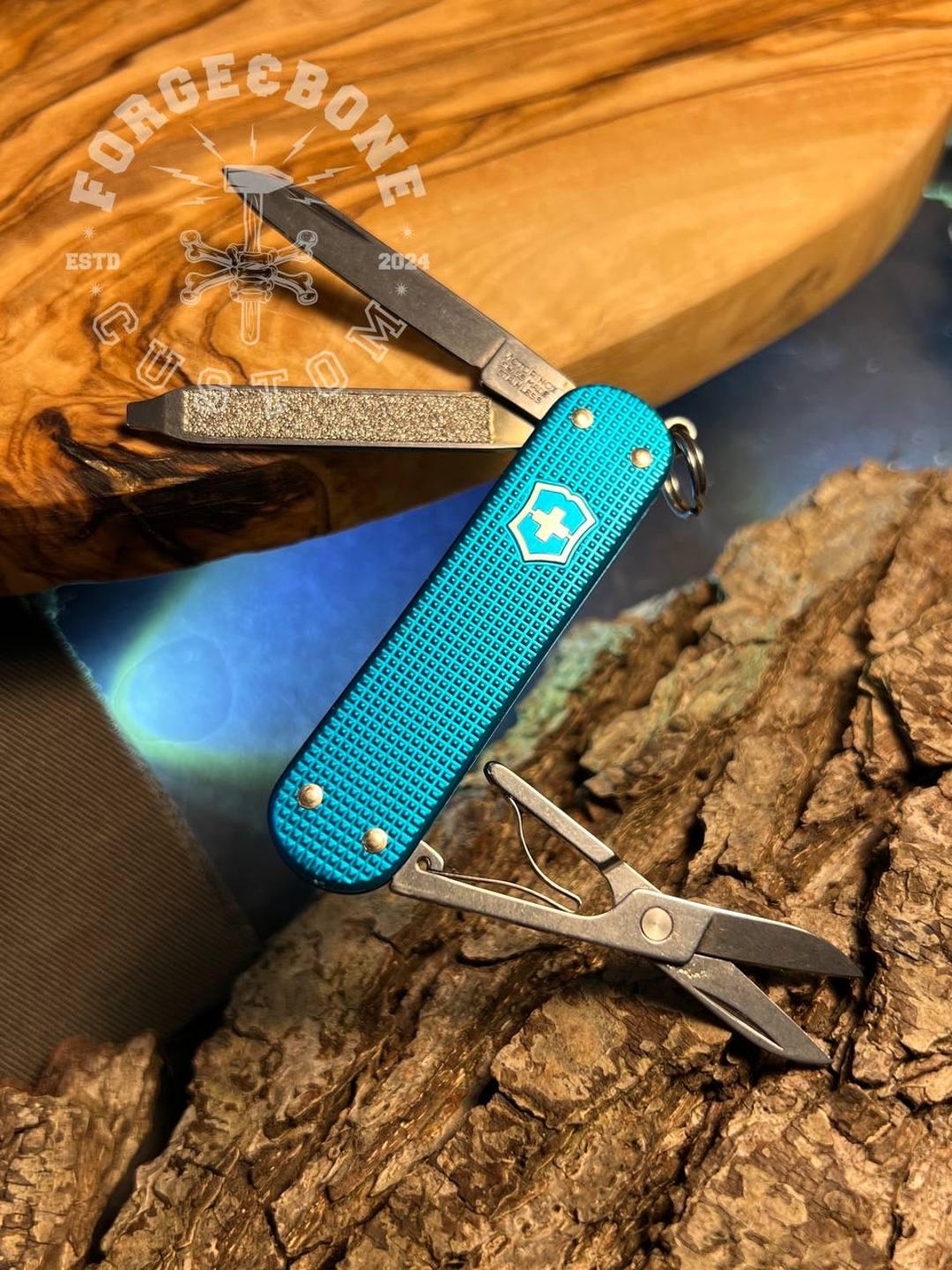 Victorinox Classic Alox Limited Edition 2007 Turquoise-blue 0.6221