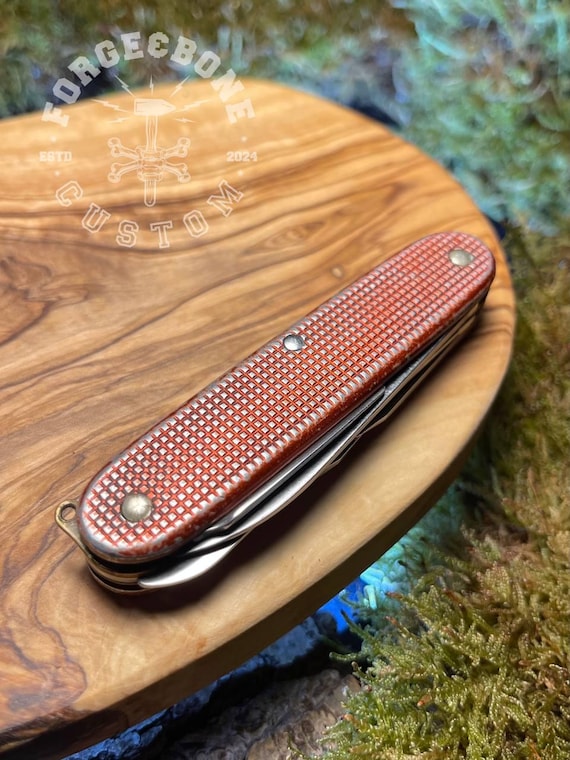 Victorinox Farmer Elinox Alox Old Cross 93 Mm Model 2242 (0.8241