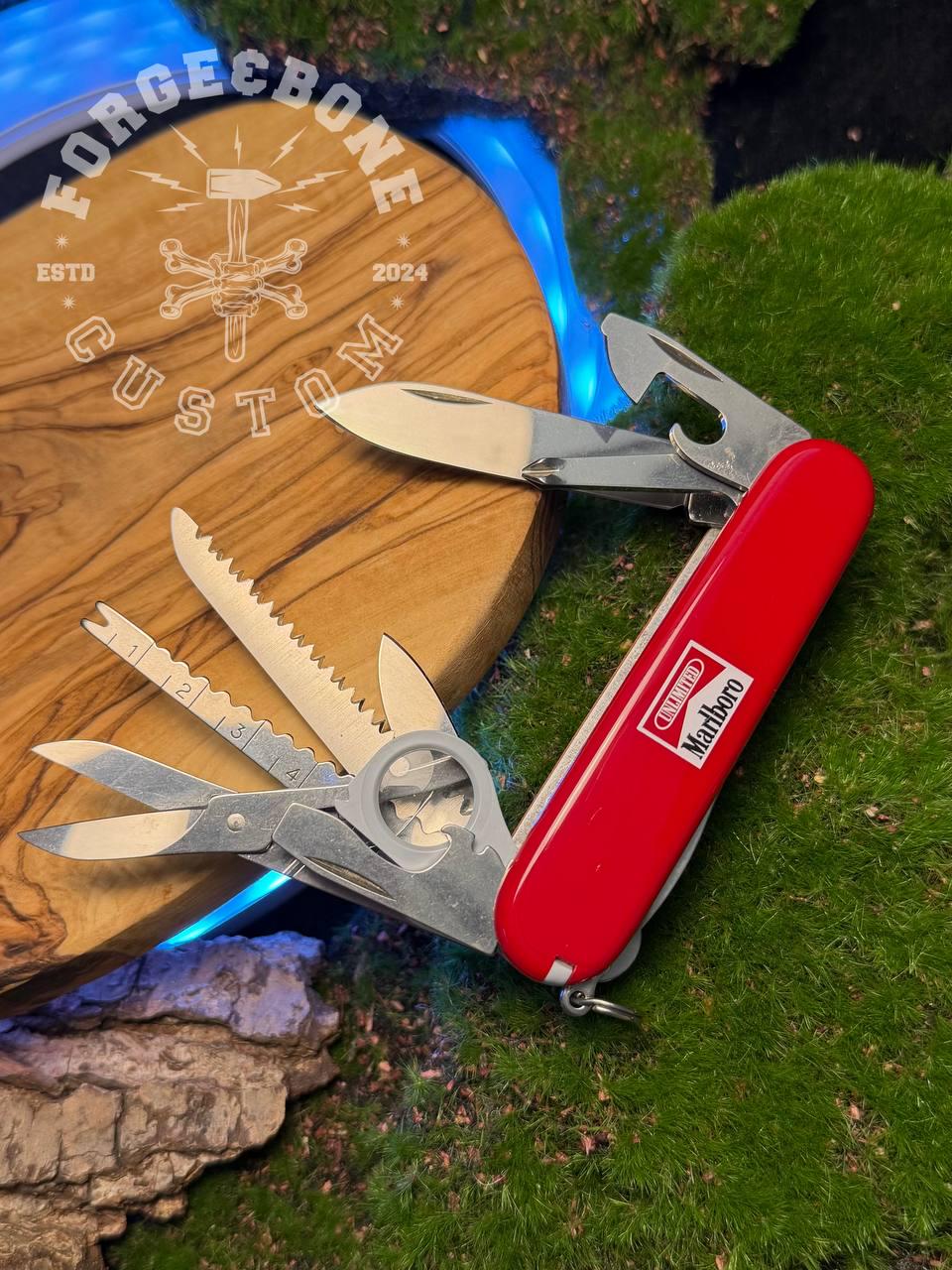 Victorinox Outdoorsman Marlboro Unlimited - Etsy Denmark