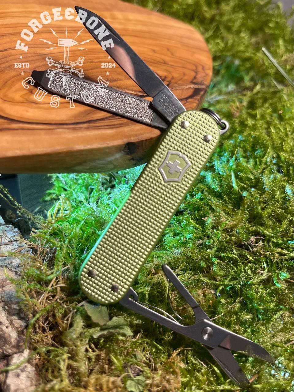 Victorinox Classic Alox Limited Edition 2007 Lime-green 0.6221.L24