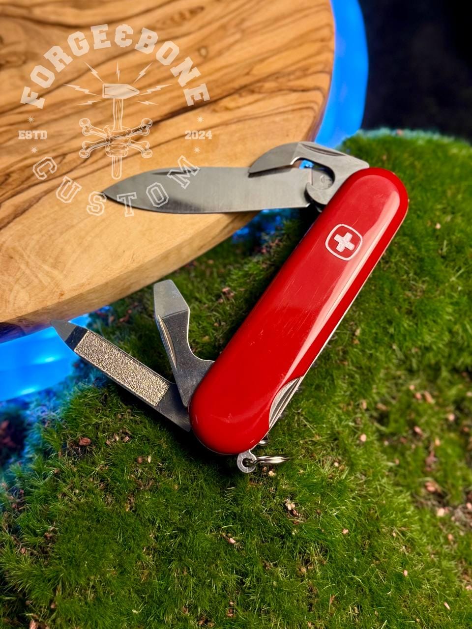 Wenger (victorinox) Basic 07 (commander) Red, New in Box (1.07.01