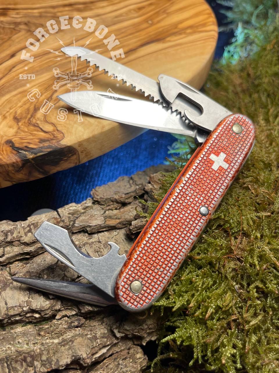 Victorinox Farmer Elinox Alox Old Cross 93 Mm Model 2242 (0.8241