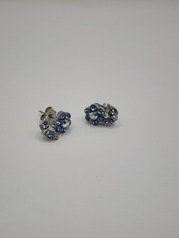 Tiny Periwinkle Blue Crystal Flower Stud Post Ear… - image 5
