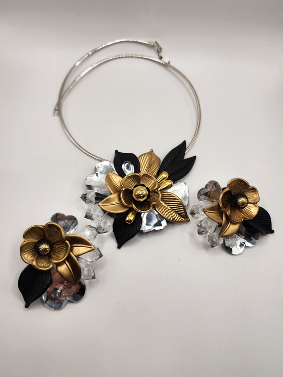 1980s Plastic Acrylic Flowers Gold Clear and Blac… - image 2