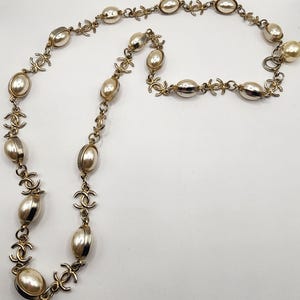 80s Kitsch Gold Tone Fashion Designer Couture Necklace Pendant Charm with Crystal Accents