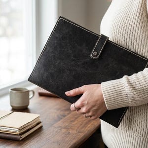 Carpeta de cuero vintage hecha a mano, organizador de documentos de 31,5 x 23 cm, carpeta de cuero rústico envejecido, maletín de negocios profesional minimalista.