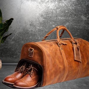 Handmade Genuine Leather Travel Bag Groomsmen Wedding Gift Set, Women duffel bag and toiletry bag set- mens weekender bag Carry on Holdall